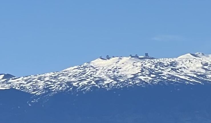 Mauna Loa Snow capped Dec 2022!